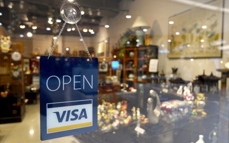 magasin-LE BROC-min_open_sign_visa_sign_open_store_sign_visa_credit_card_business-810443