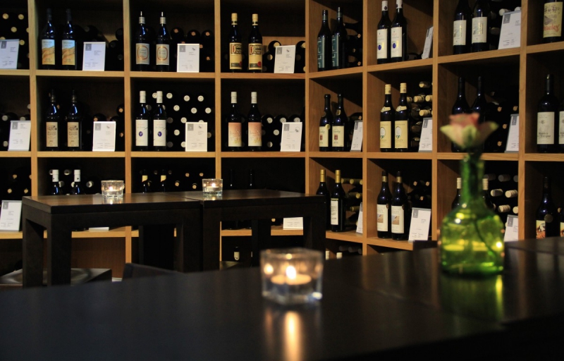 magasin-LE BROC-min_wine_vinorama_wine_bottle_cellar_red_wine_wines_storage_wine_rack-1077047